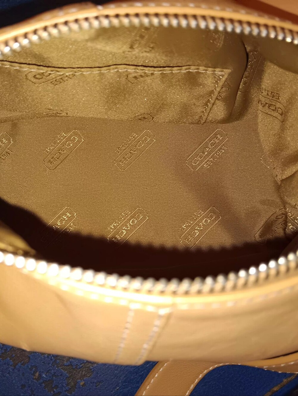 Coach Vintage Leather Shoulder Bag in Taupe Pink - Picture 4 of 7